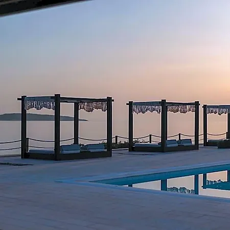 Ambassador Luxury 4* Parikia (Paros)