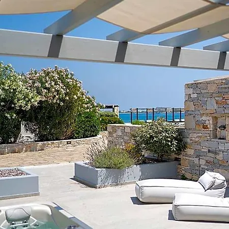 Ambassador Luxury 4* Parikia (Paros)